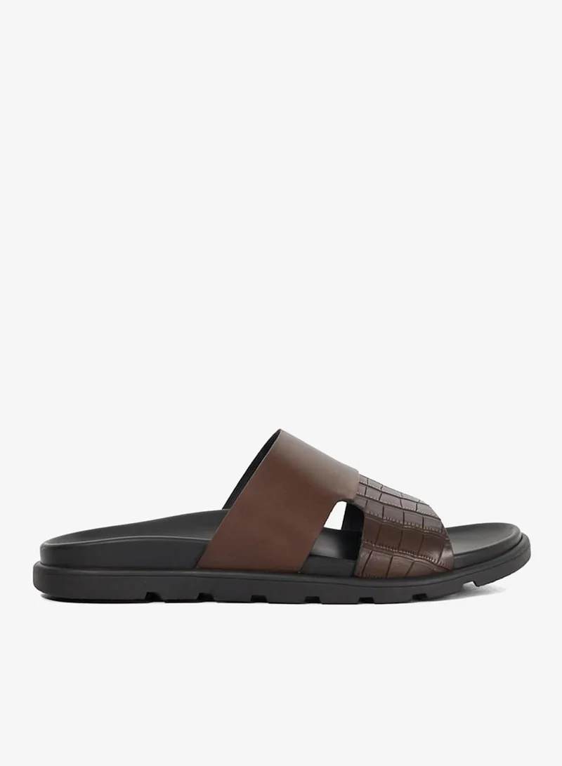 ديون لندن صنادل مريحة بنقوش إكلرز